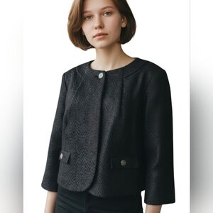 Linear Shinny Black Crop Blazer. Sz.PXL.